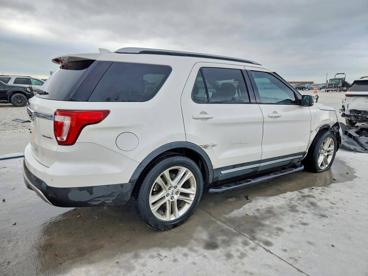 Ford Explorer Xlt