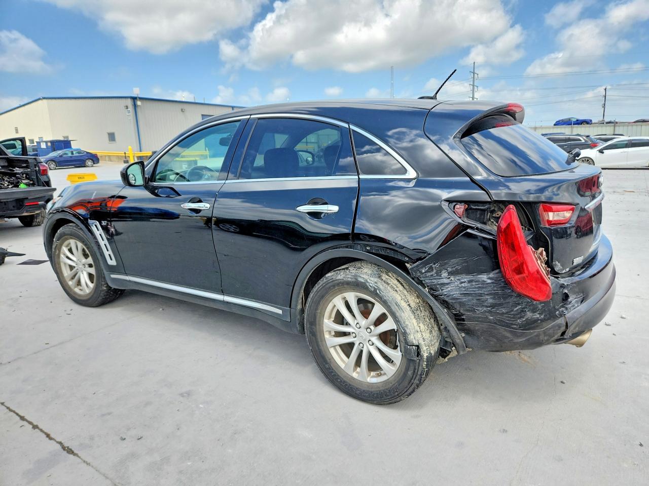 INFINITI Qx Base