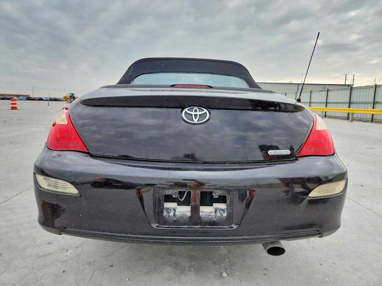 Toyota Camry Sle V6