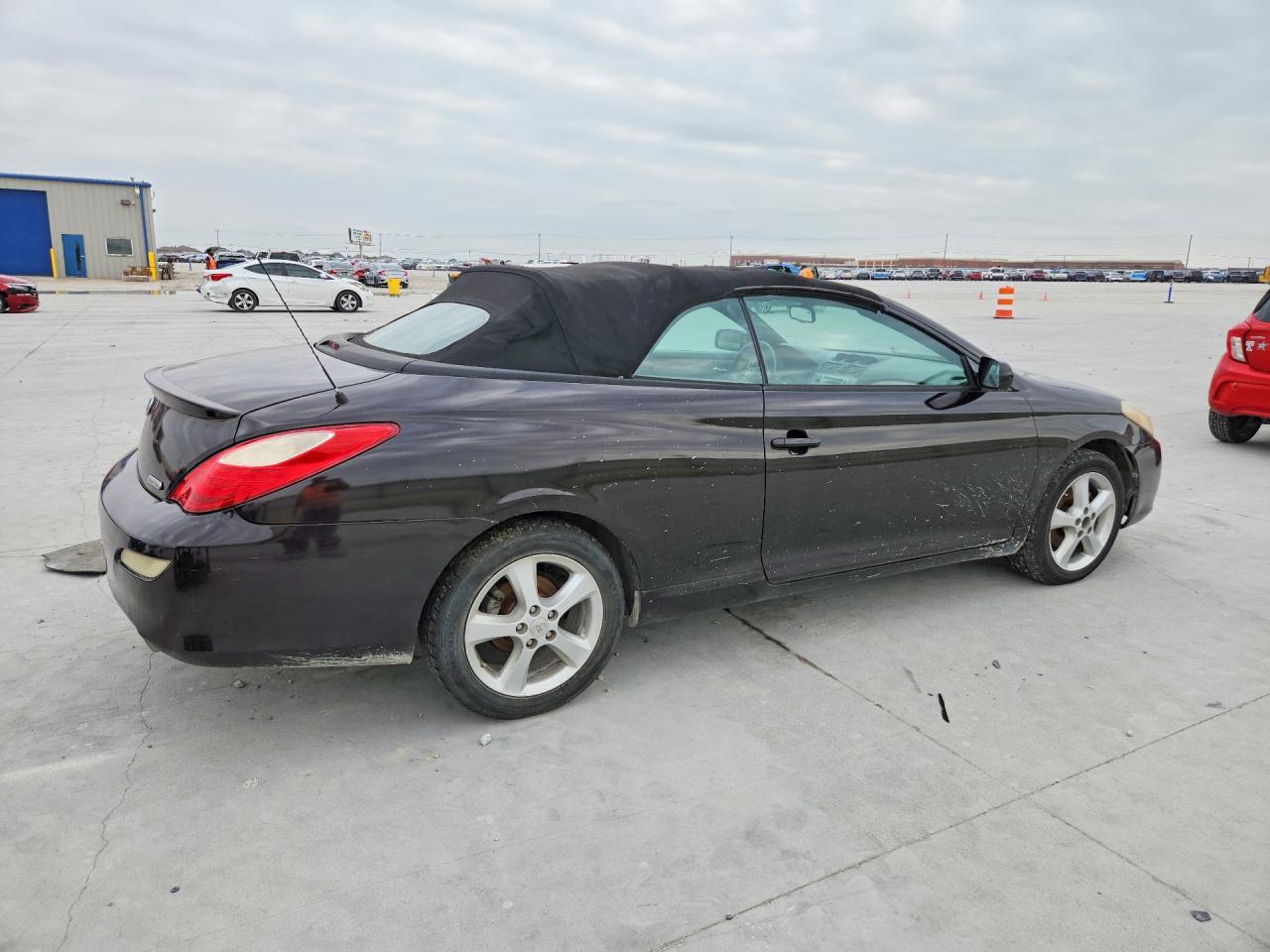 Toyota Camry Sle V6