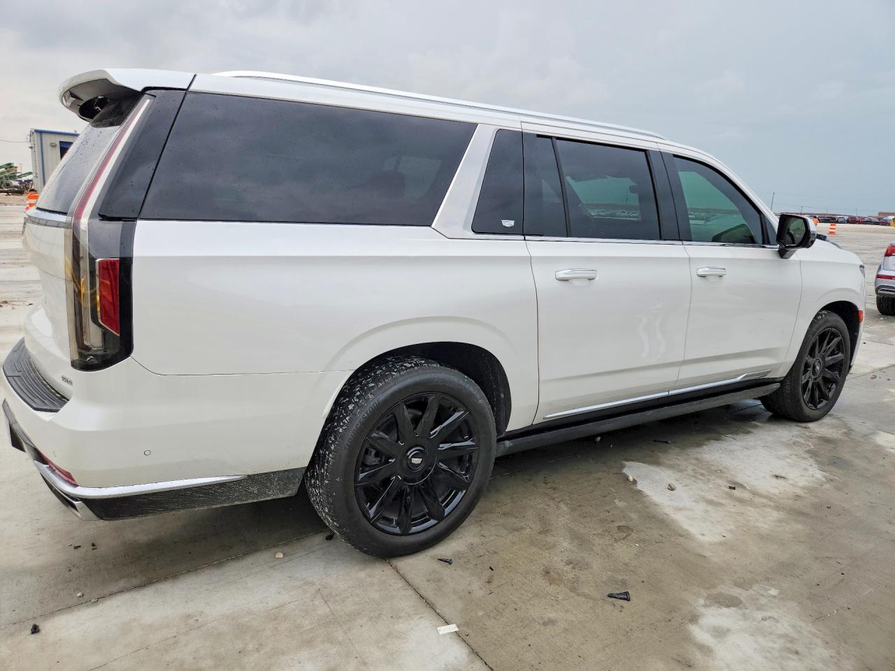 Cadillac Escalade Esv Premium Luxury Platinum