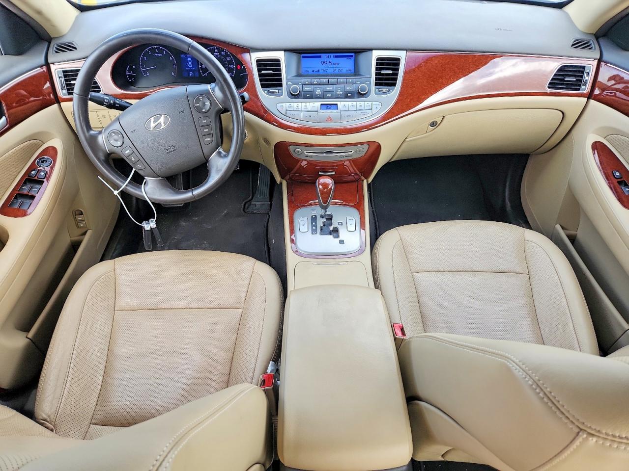 Hyundai Genesis 3.8l