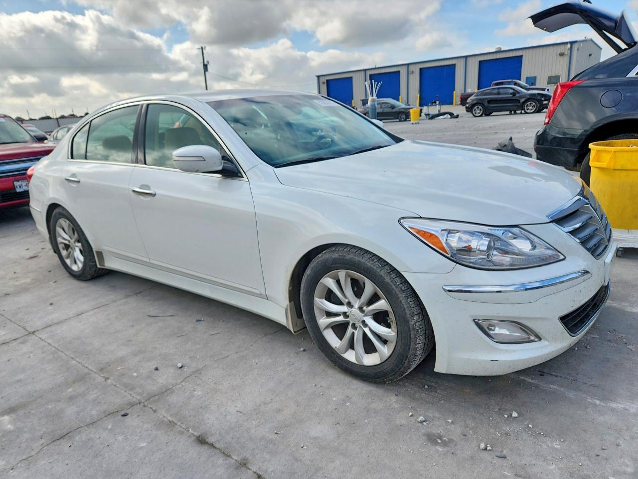 Hyundai Genesis 3.8l