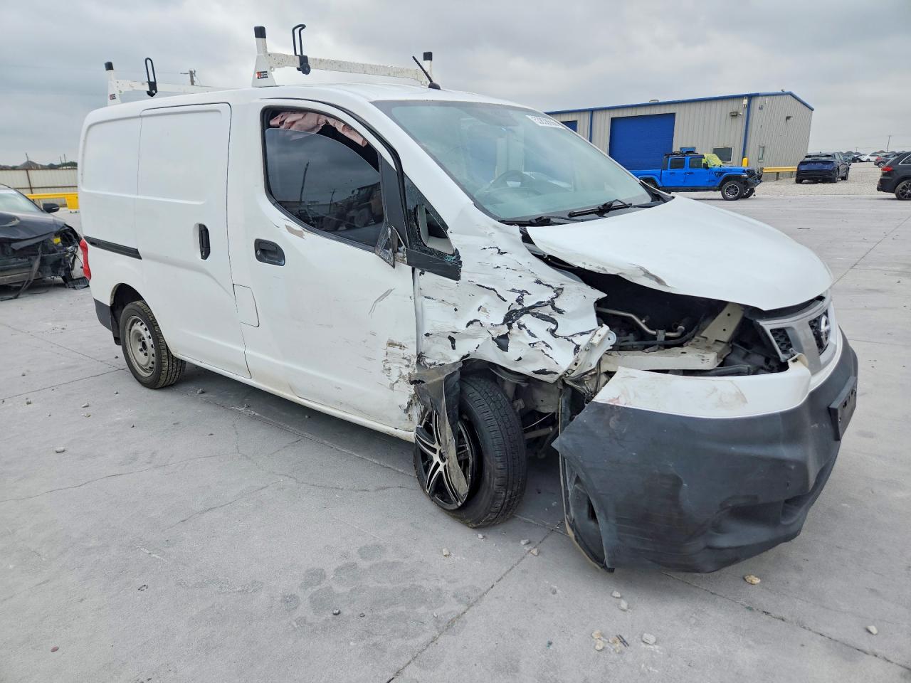 Nissan Nv S