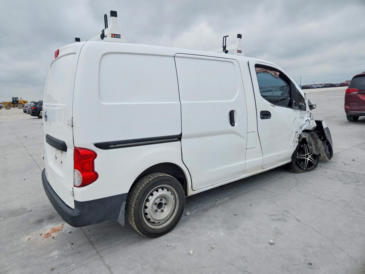 Nissan Nv S