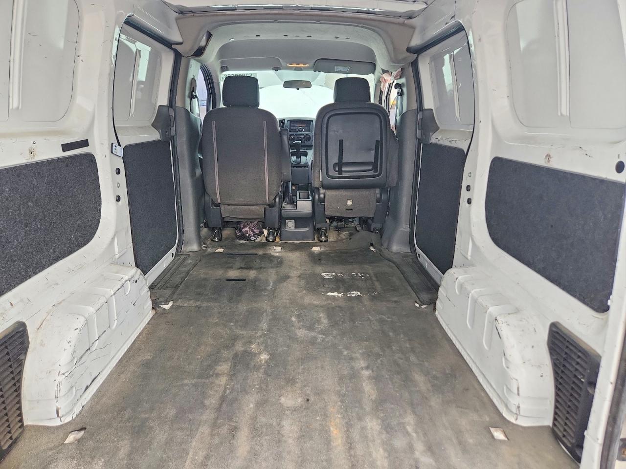 Nissan Nv S