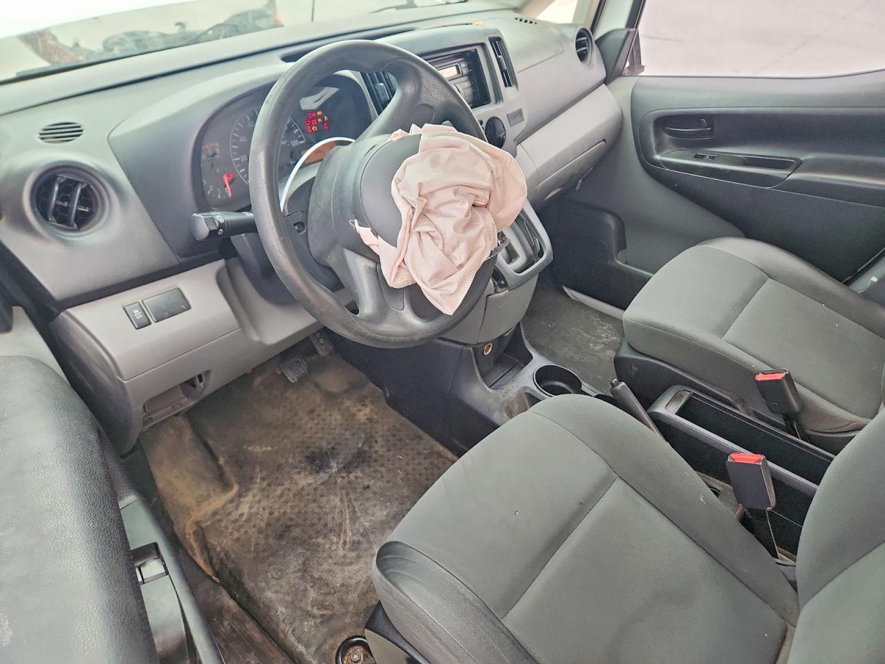Nissan Nv S