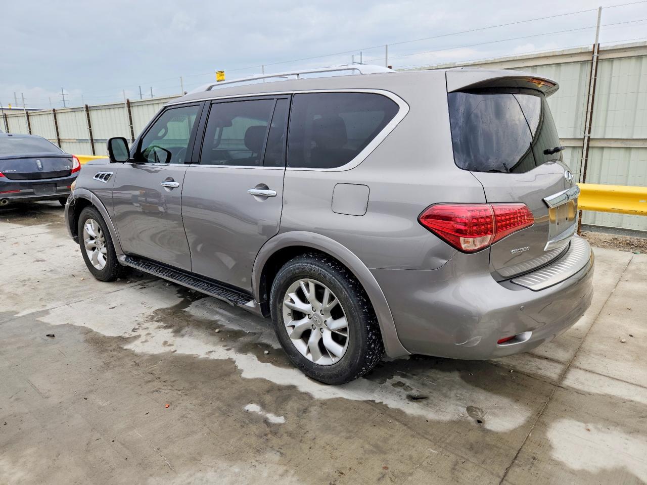 INFINITI Qx Base