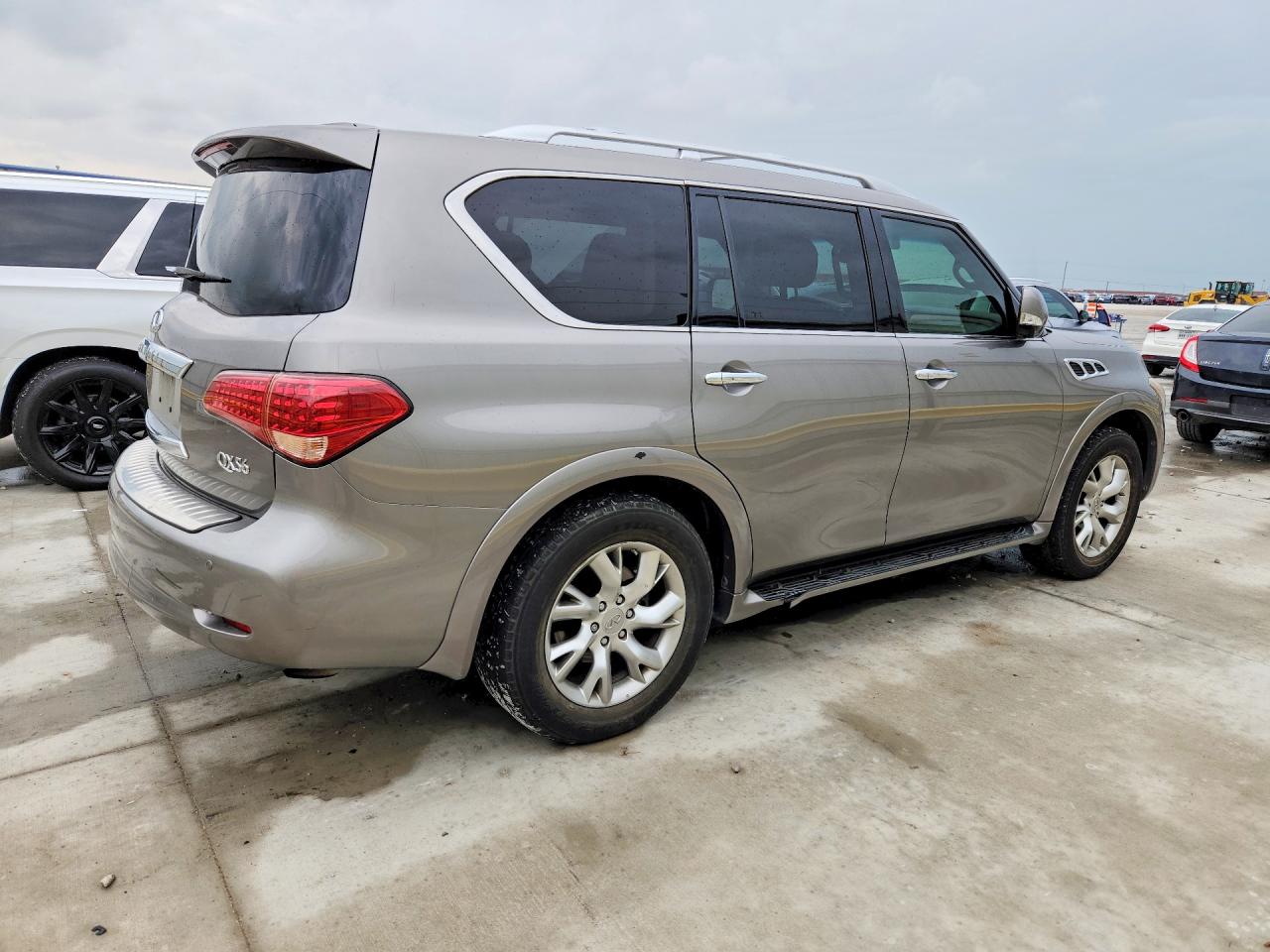 INFINITI Qx Base