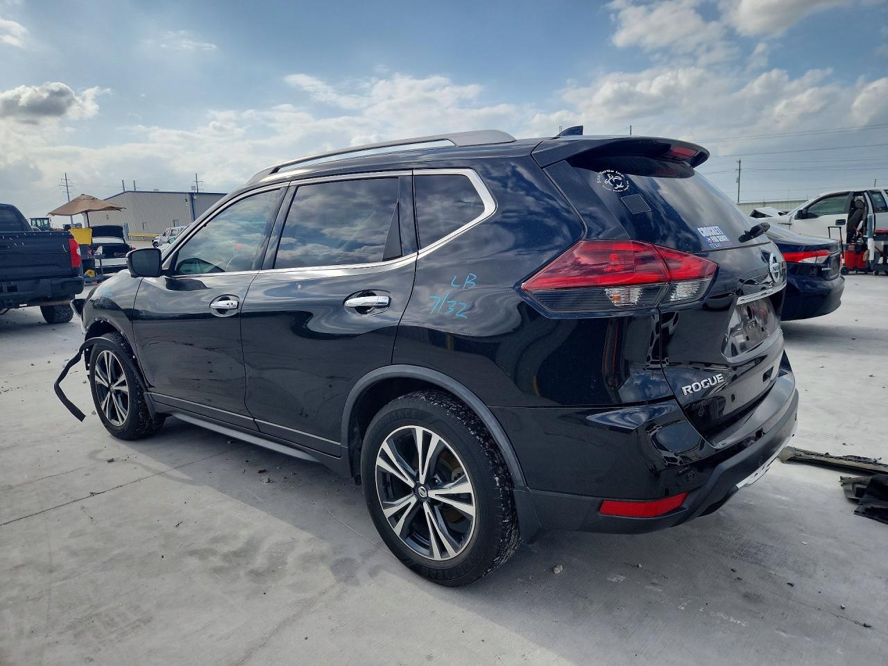Nissan Rogue Sv