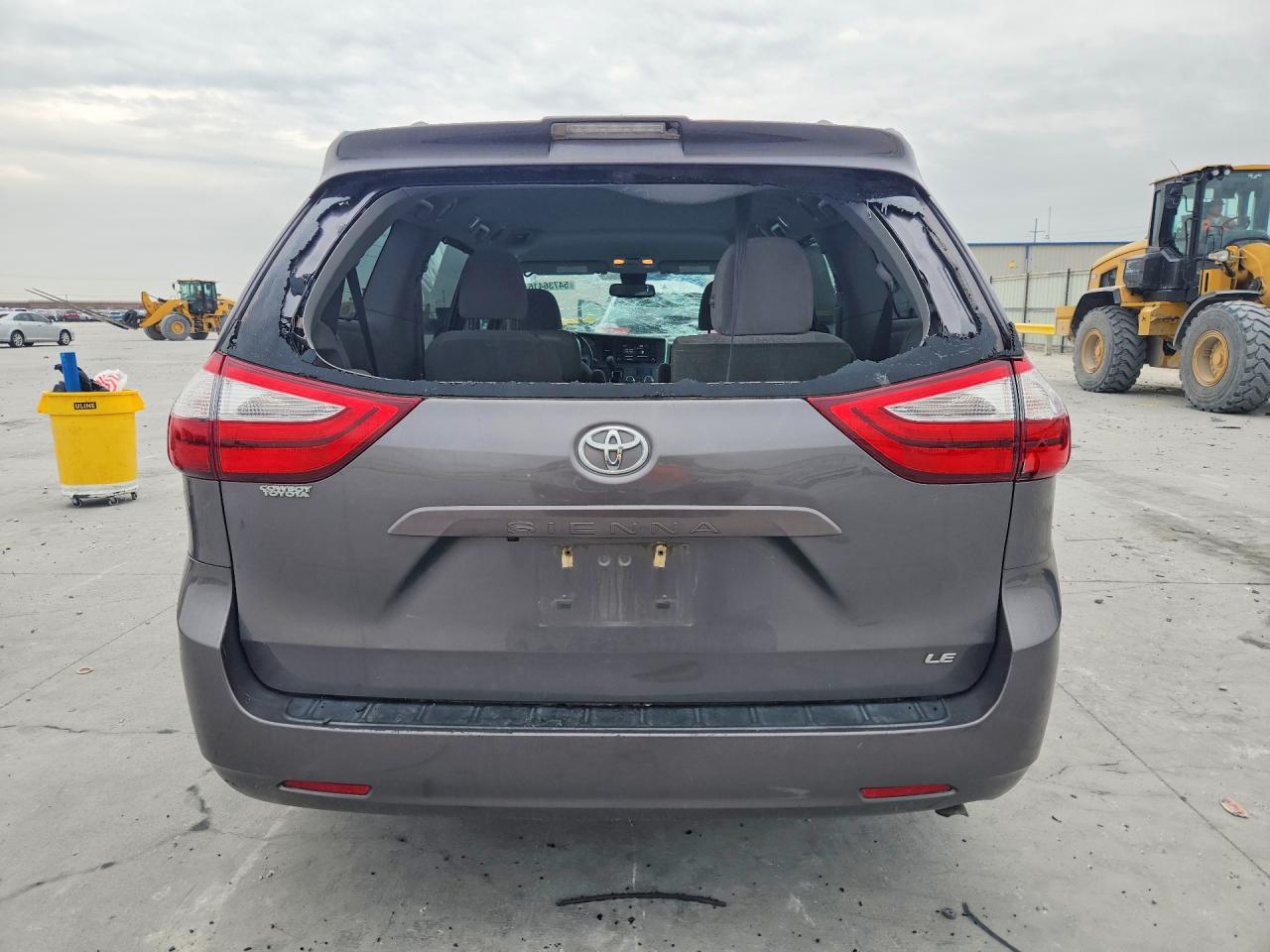 Toyota Sienna Le
