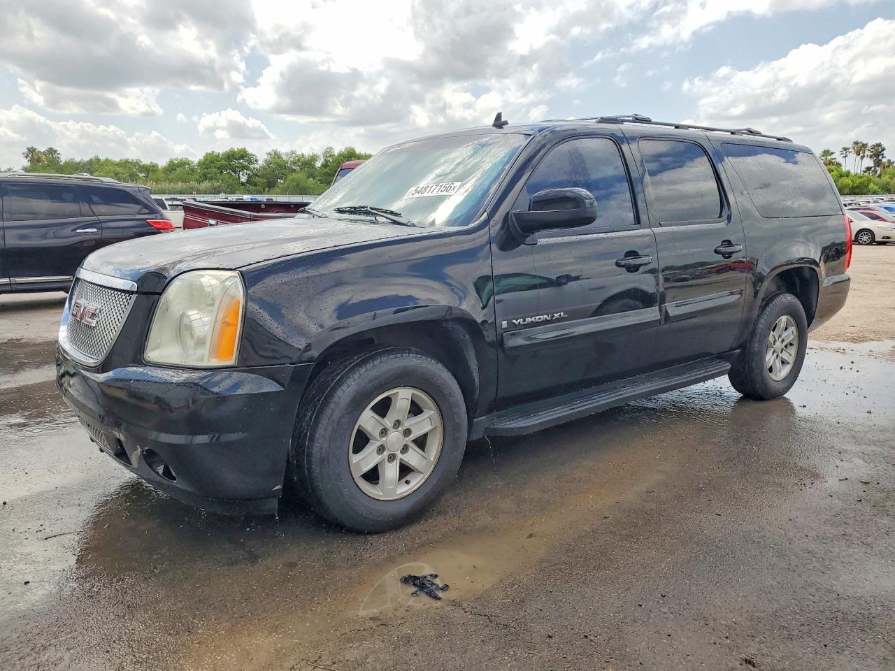 Salvage GMC Yukon Image