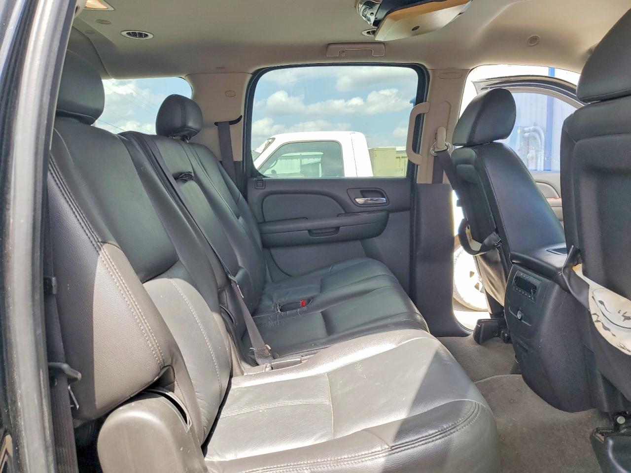 GMC Yukon C1500 Sle