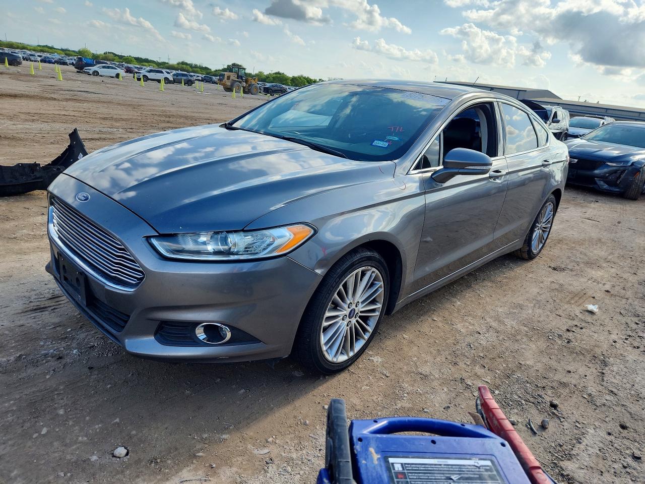Salvage Ford Fusion Image