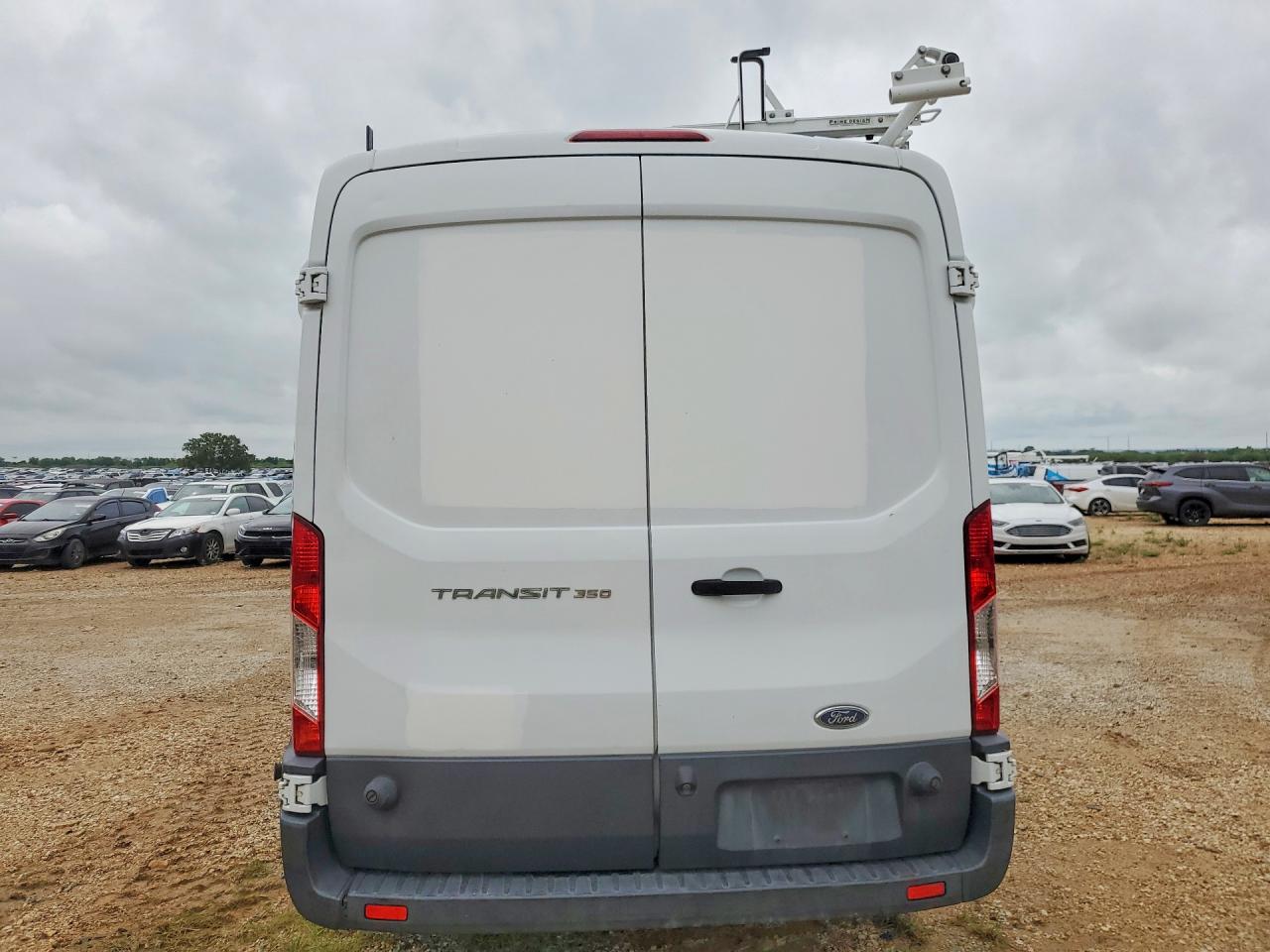 Ford Transit T-350