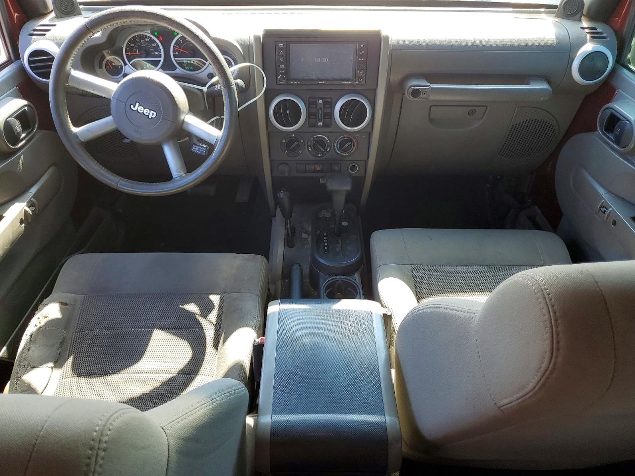 Jeep Wrangler Sahara