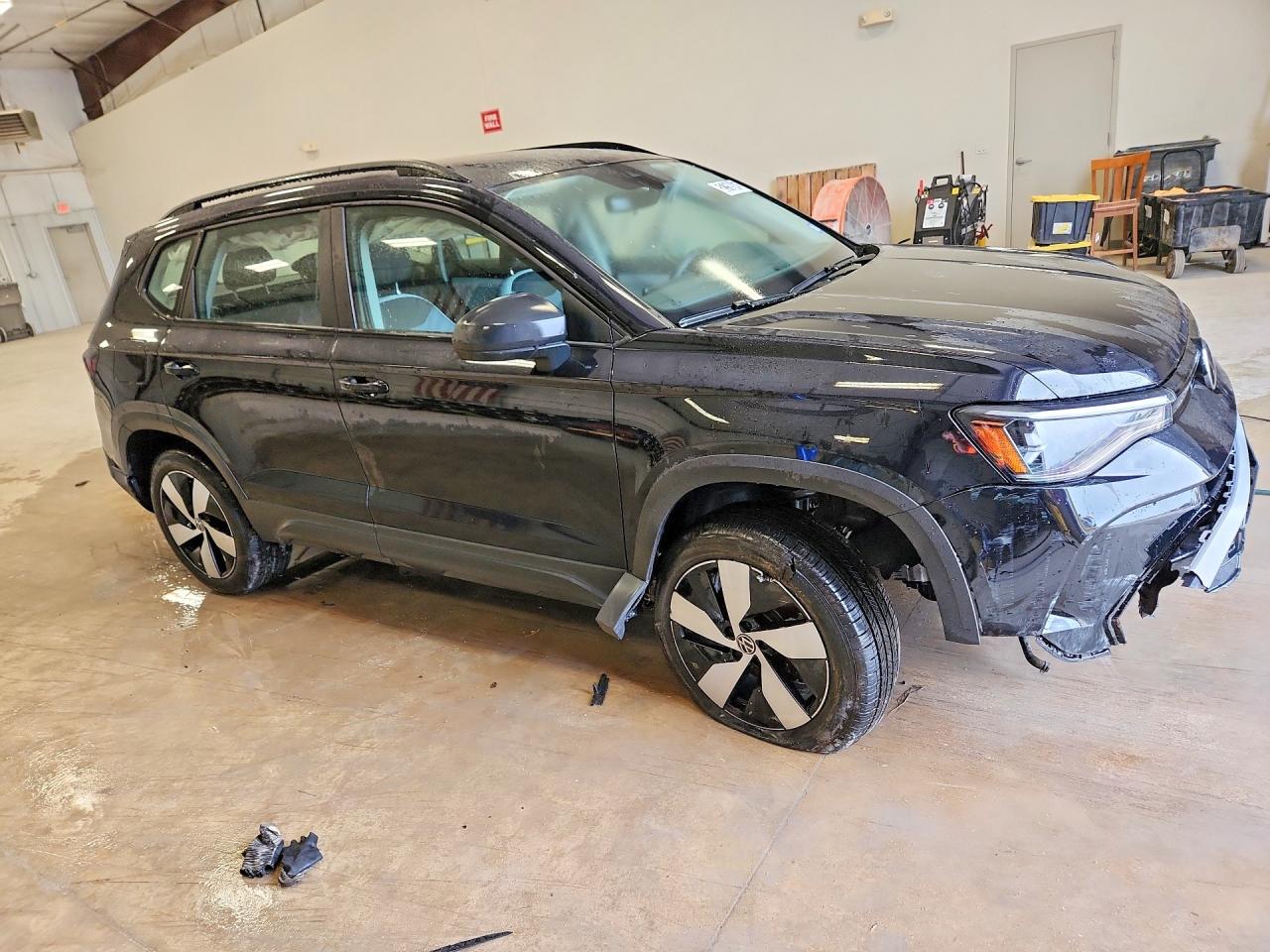 Volkswagen Taos S
