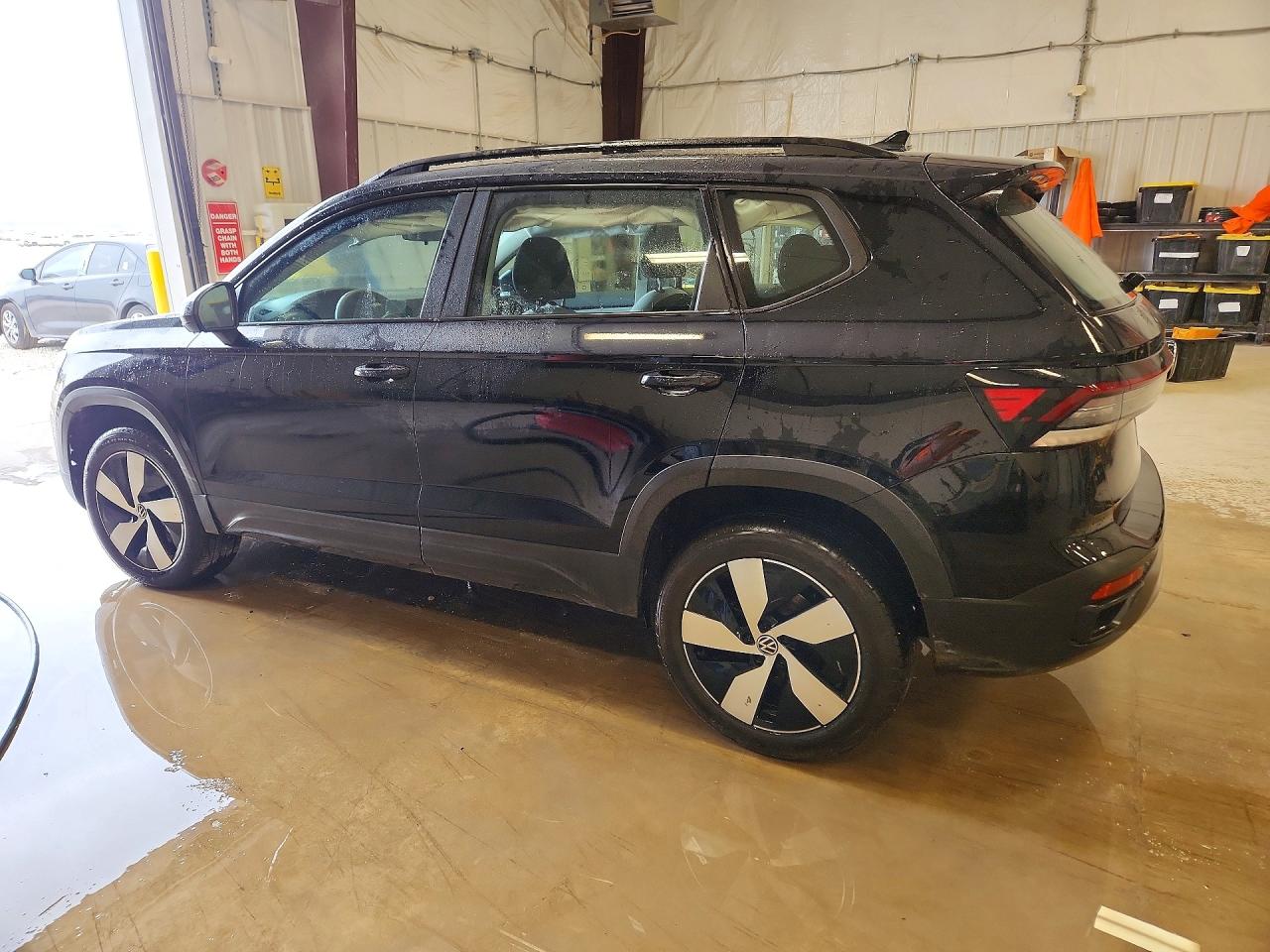 Volkswagen Taos S