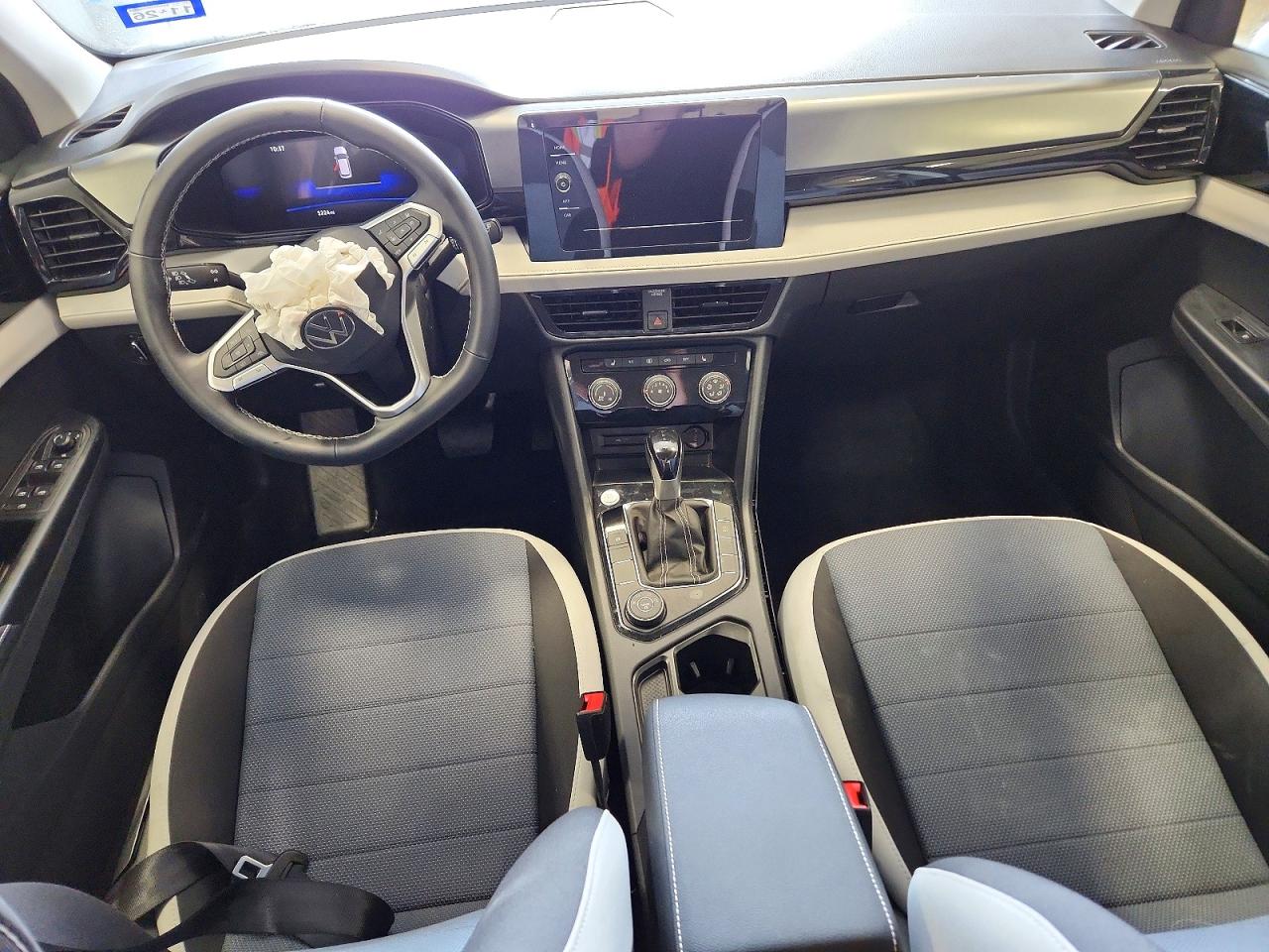 Volkswagen Taos S