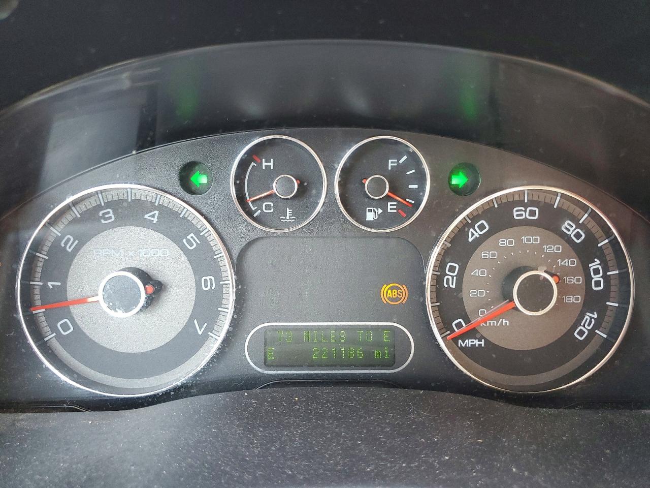 Ford Taurus Sel