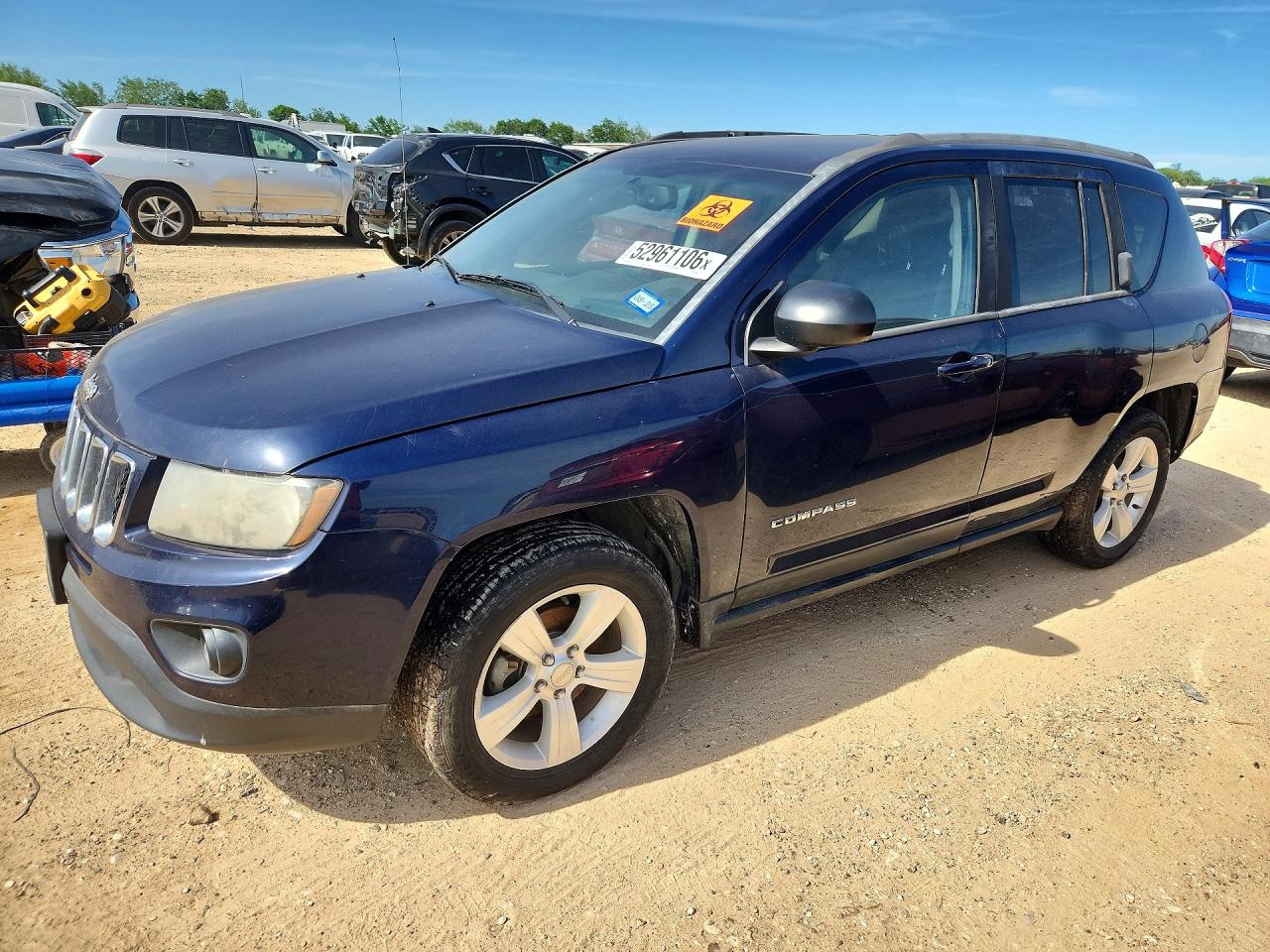 Salvage Jeep Compass Image