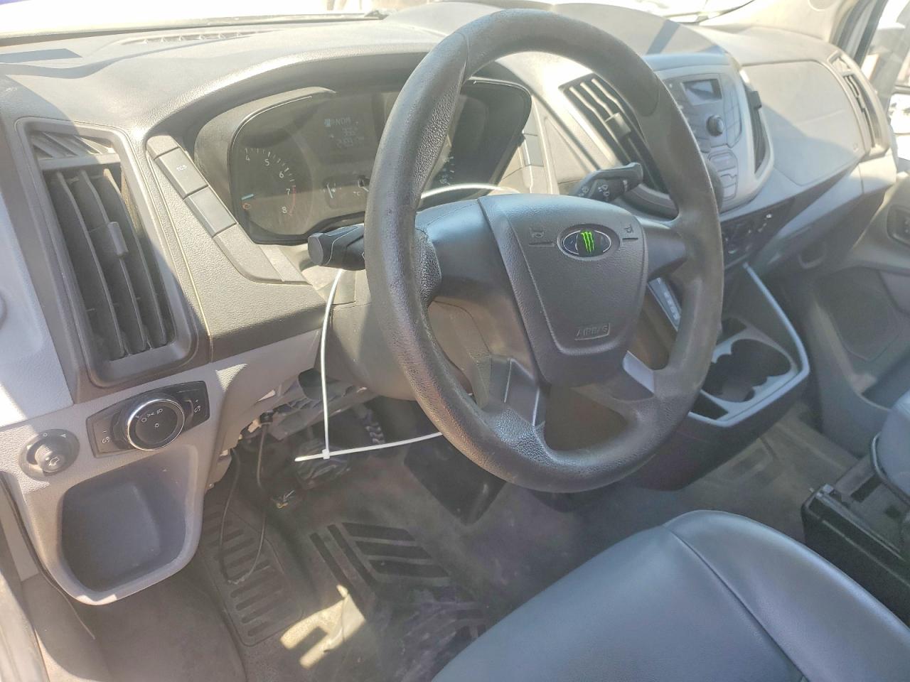 Ford Transit T-150