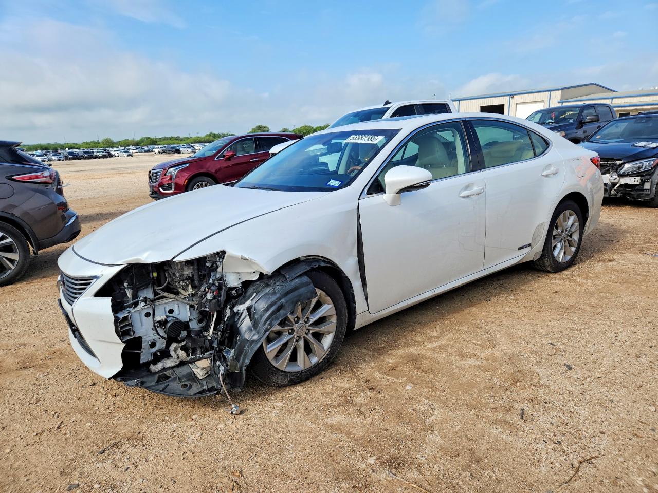 Salvage Lexus Es Image