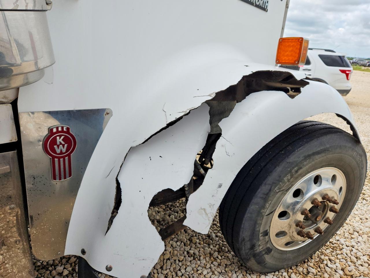 Kenworth W900