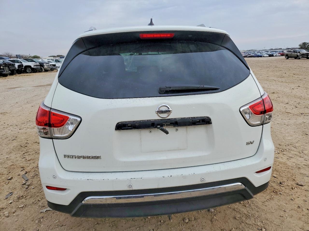 Nissan Pathfinder S