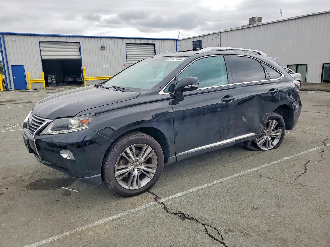 Salvage Lexus RX Image