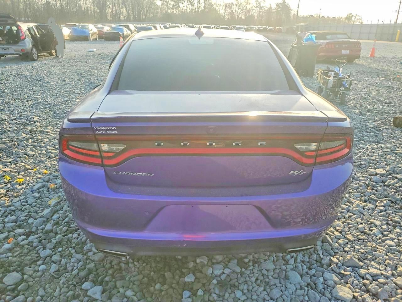 Dodge Charger R