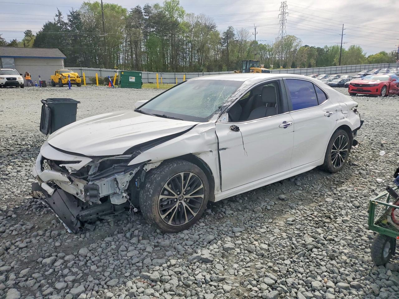 Salvage Toyota Camry Image
