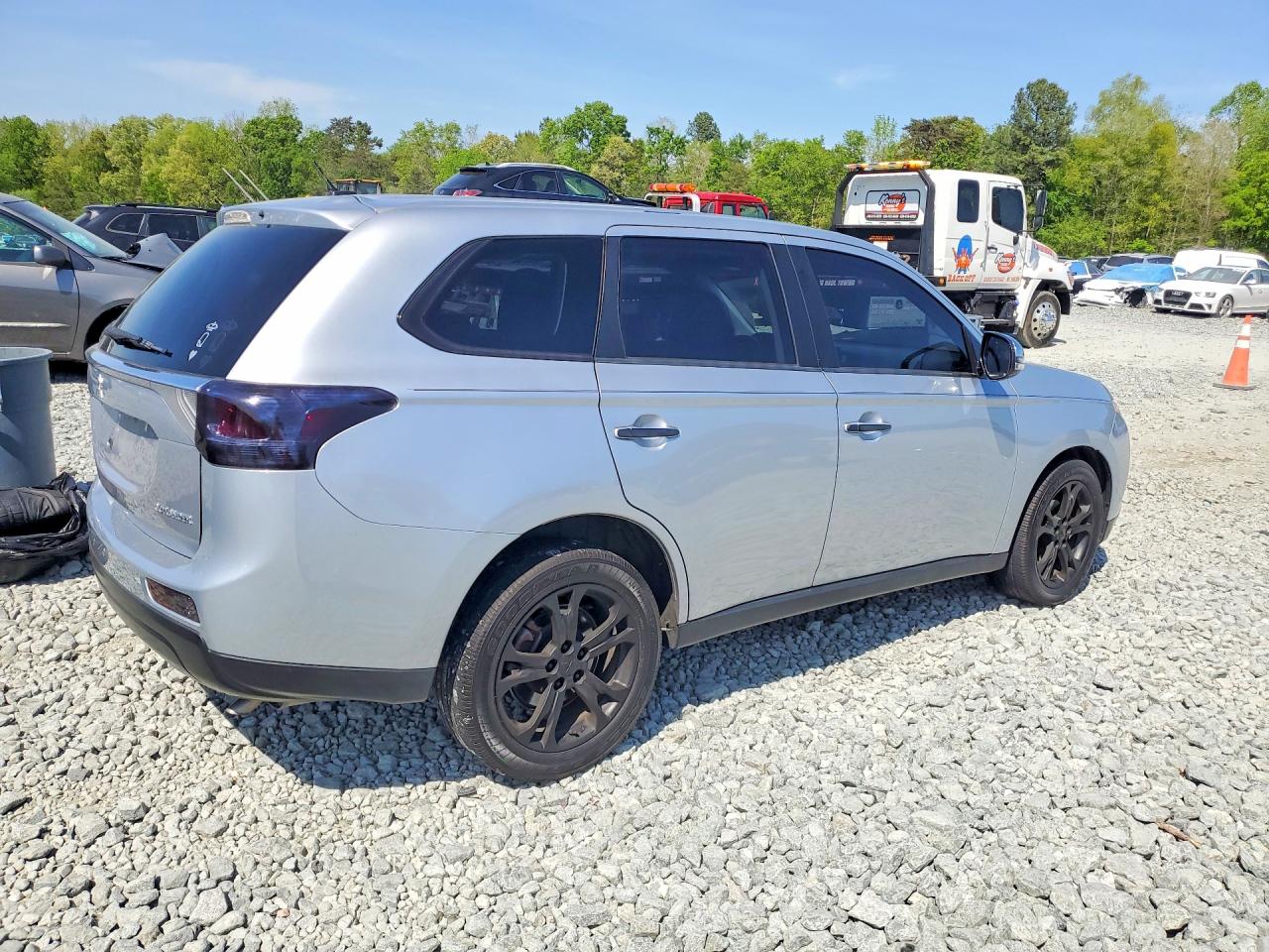 Mitsubishi Outlander Se