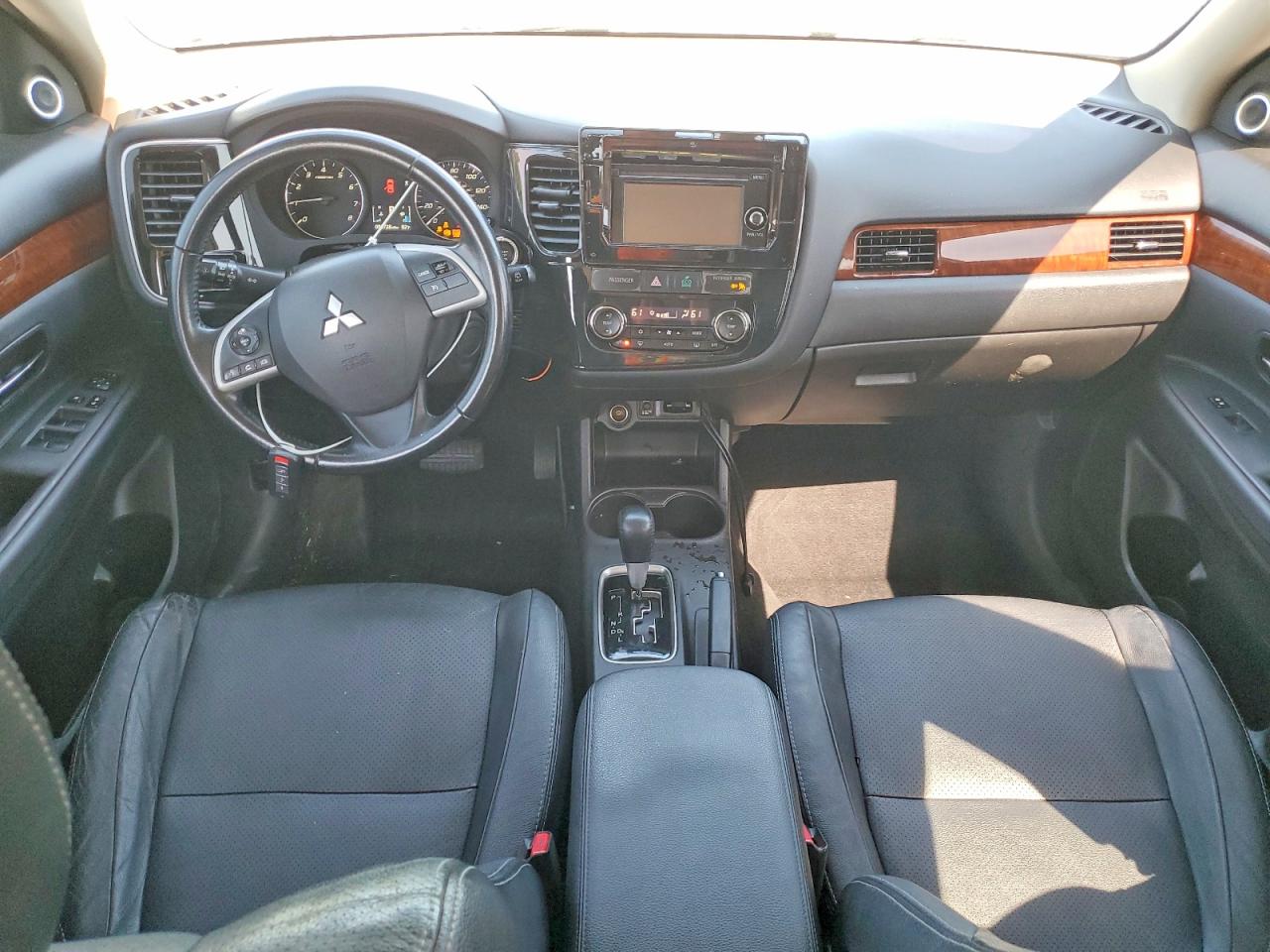 Mitsubishi Outlander Se