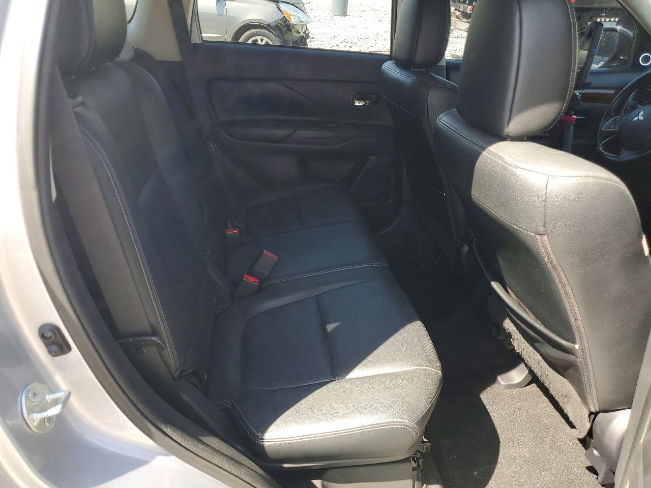 Mitsubishi Outlander Se