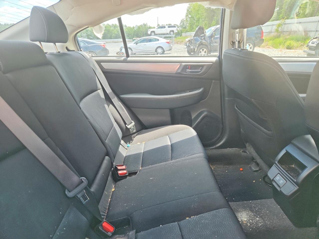 Subaru Legacy 2.5i Premium