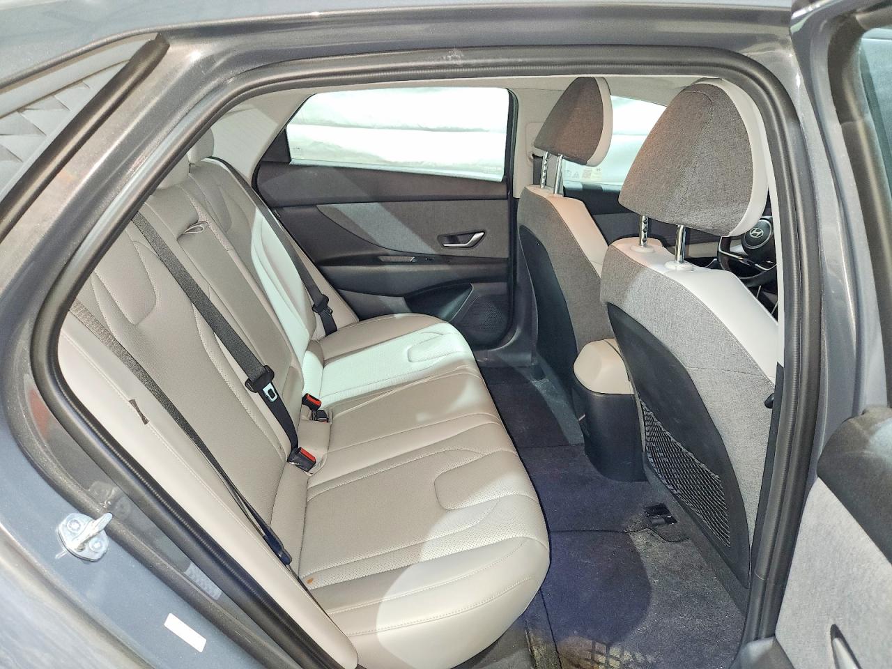 Hyundai ELANTRA Limited