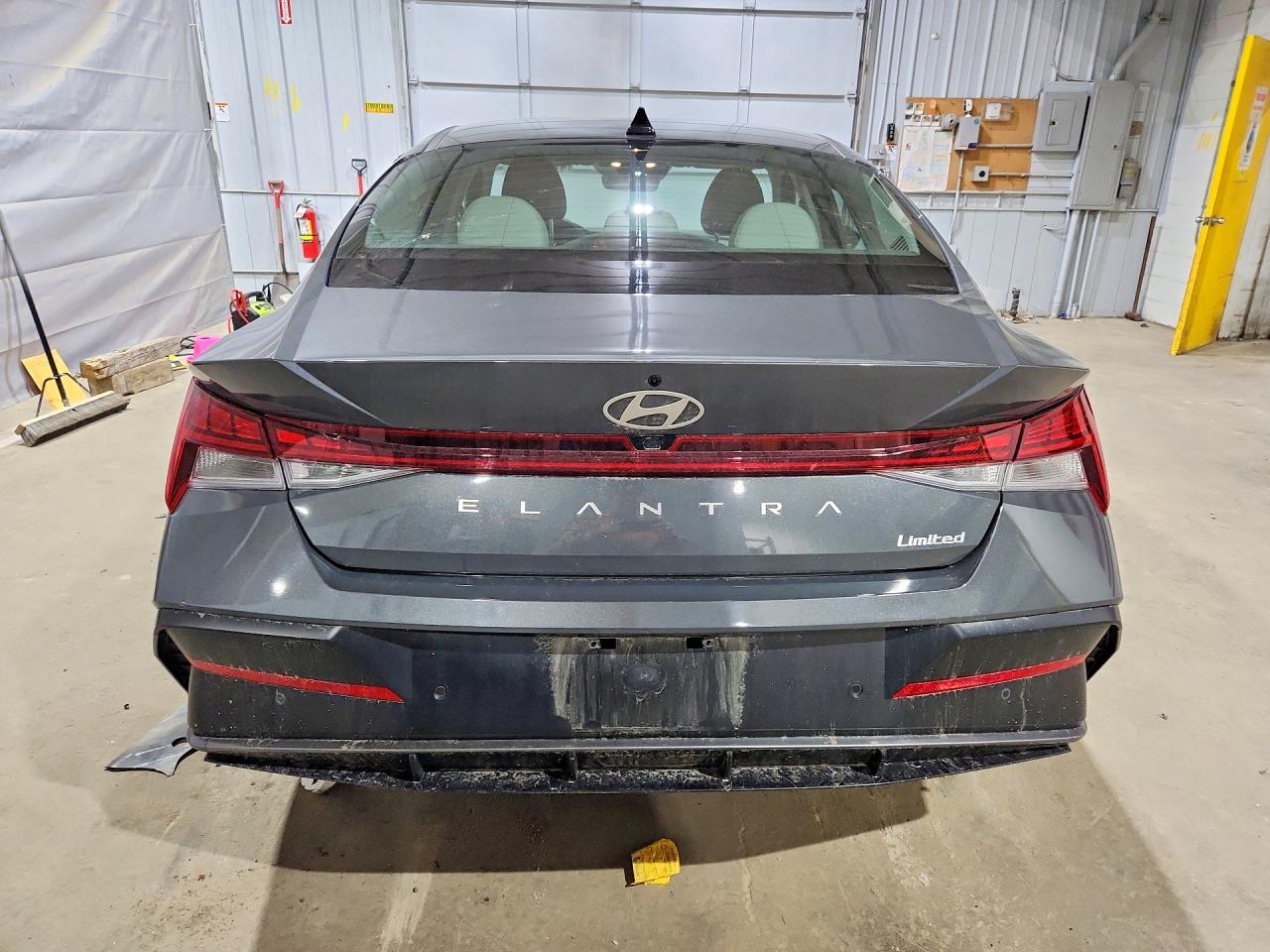 Hyundai ELANTRA Limited