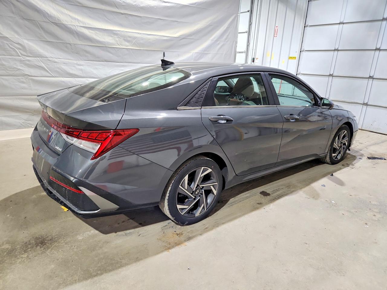 Hyundai ELANTRA Limited