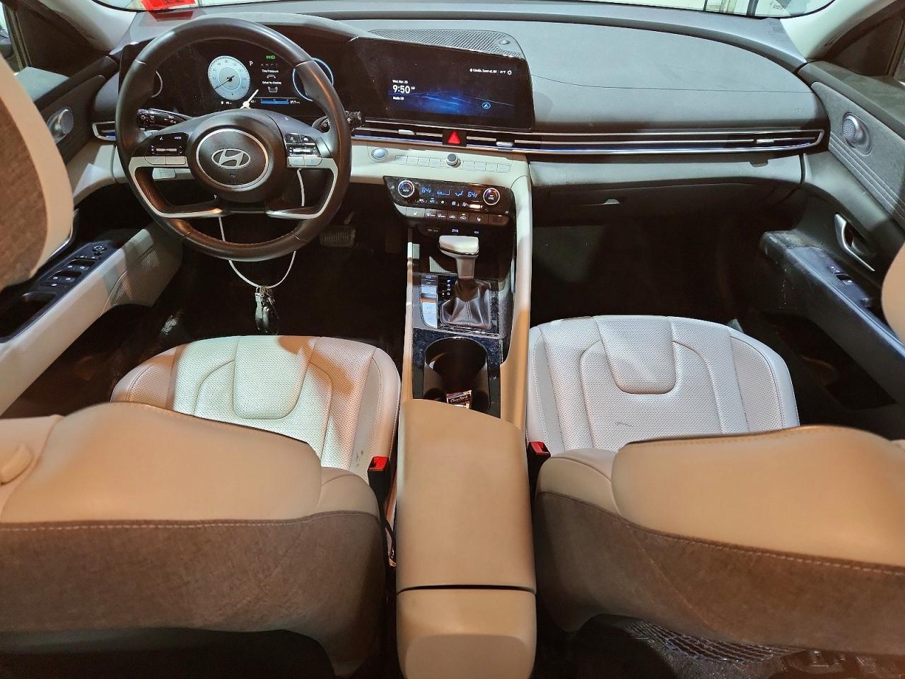 Hyundai ELANTRA Limited