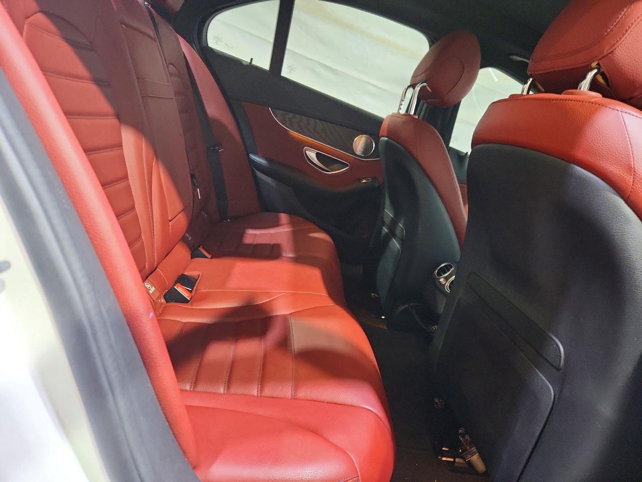 Mercedes-Benz C-Class 300