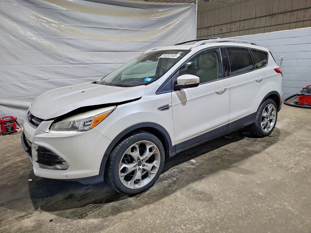 Salvage Ford Escape Image