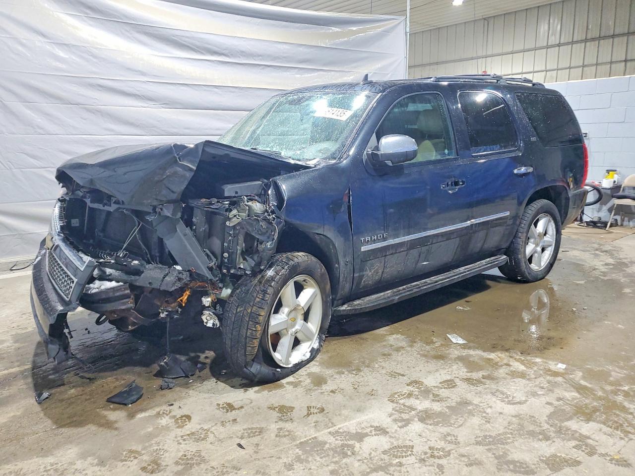 Salvage Chevrolet Tahoe Image