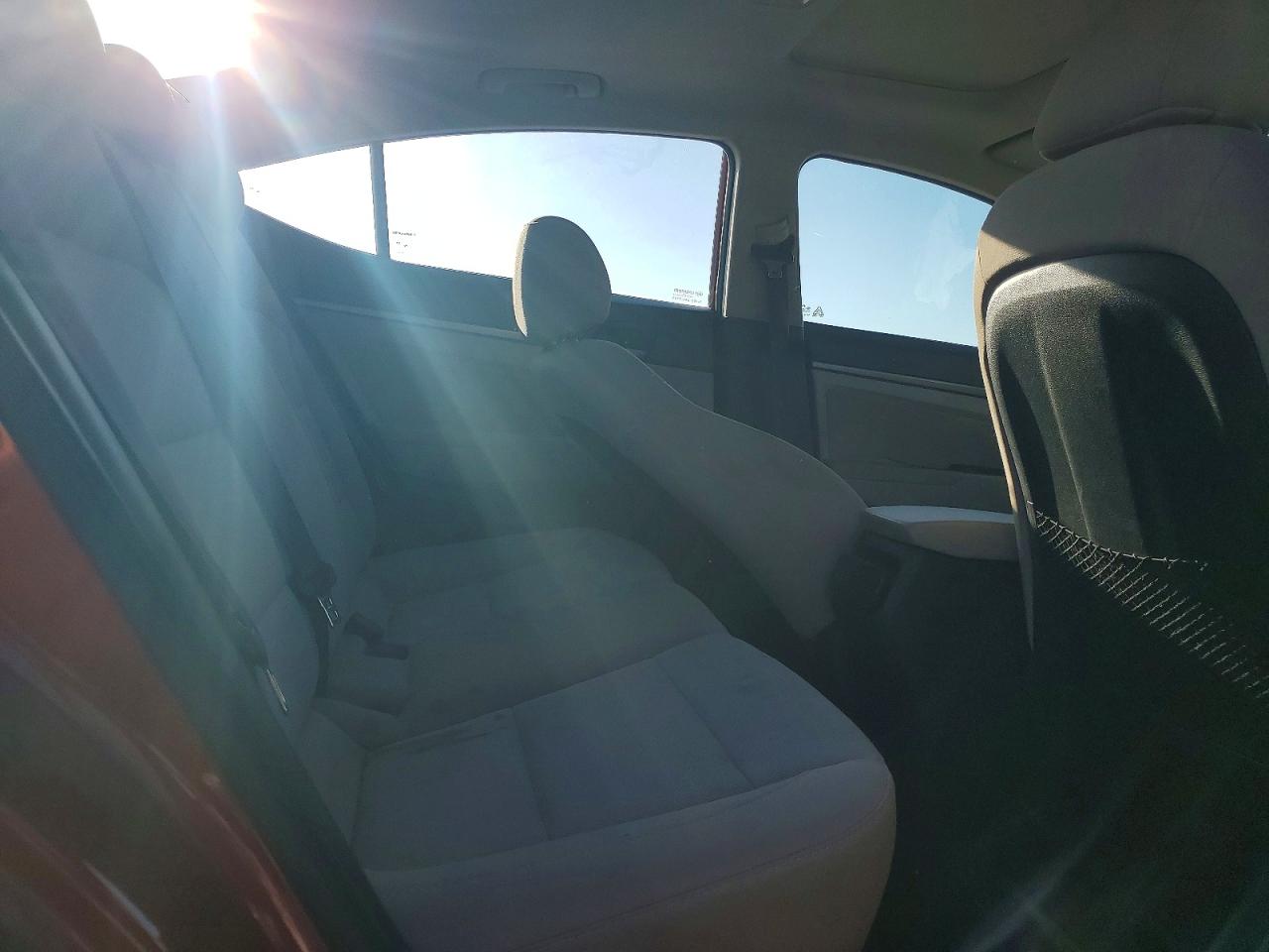 Hyundai ELANTRA Value Edition