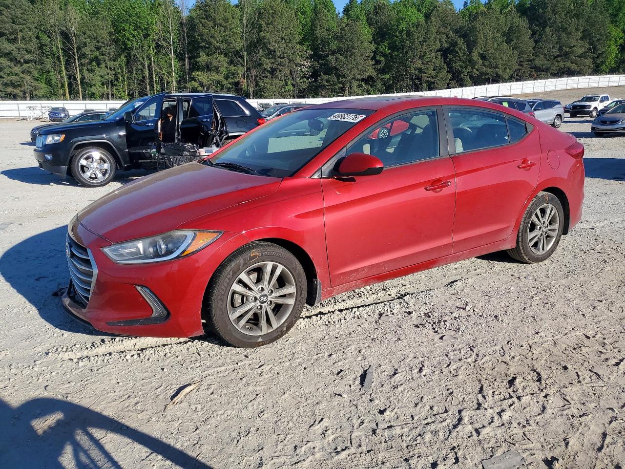 Salvage Hyundai ELANTRA Image