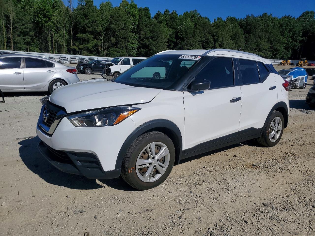 Salvage Nissan Kicks Image