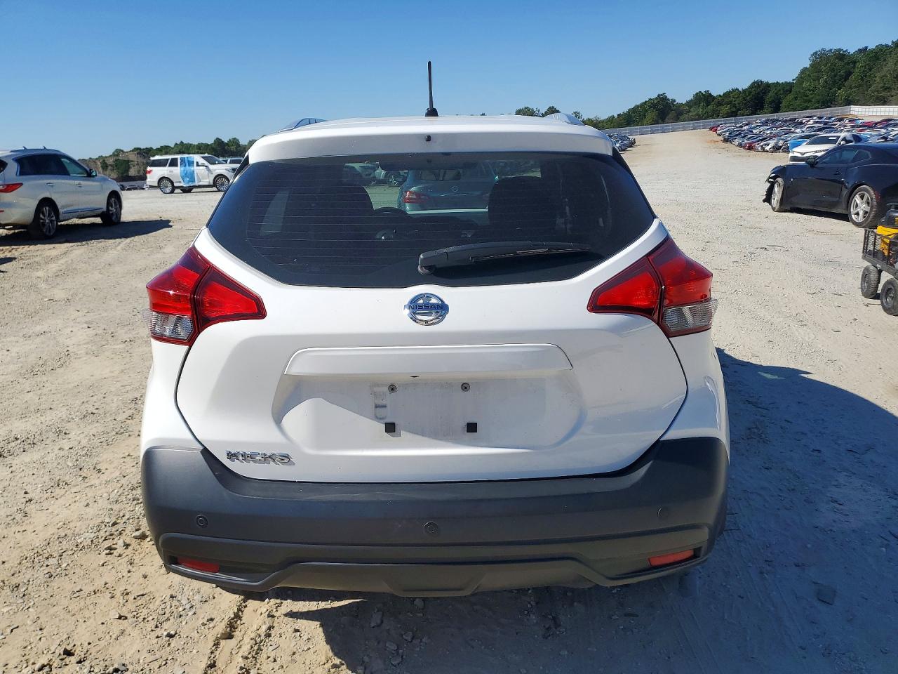 Nissan Kicks S