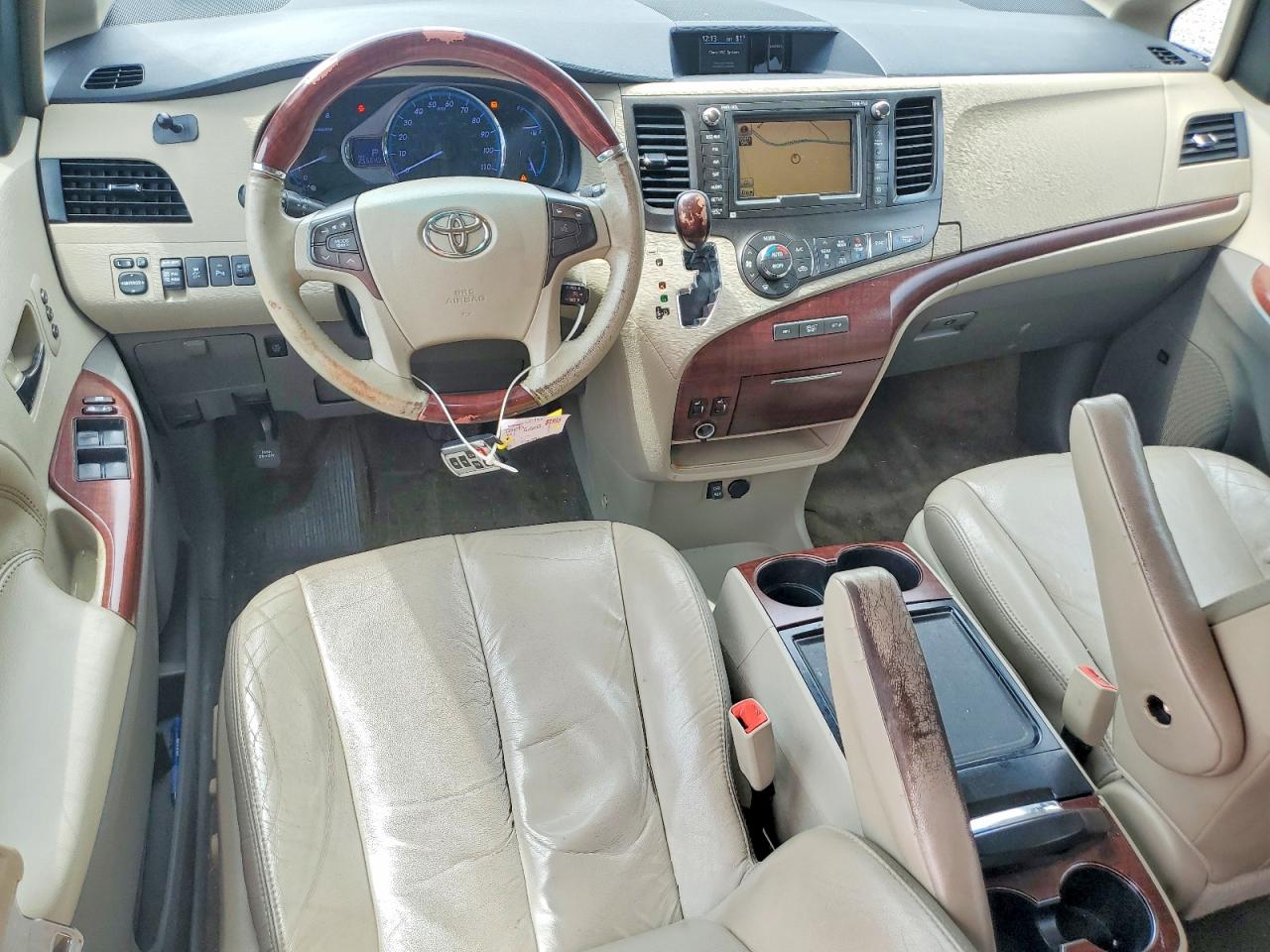 Toyota Sienna Limited 7-passenger