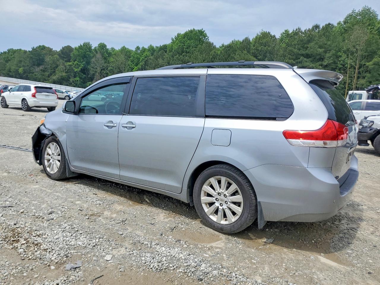 Toyota Sienna Limited 7-passenger