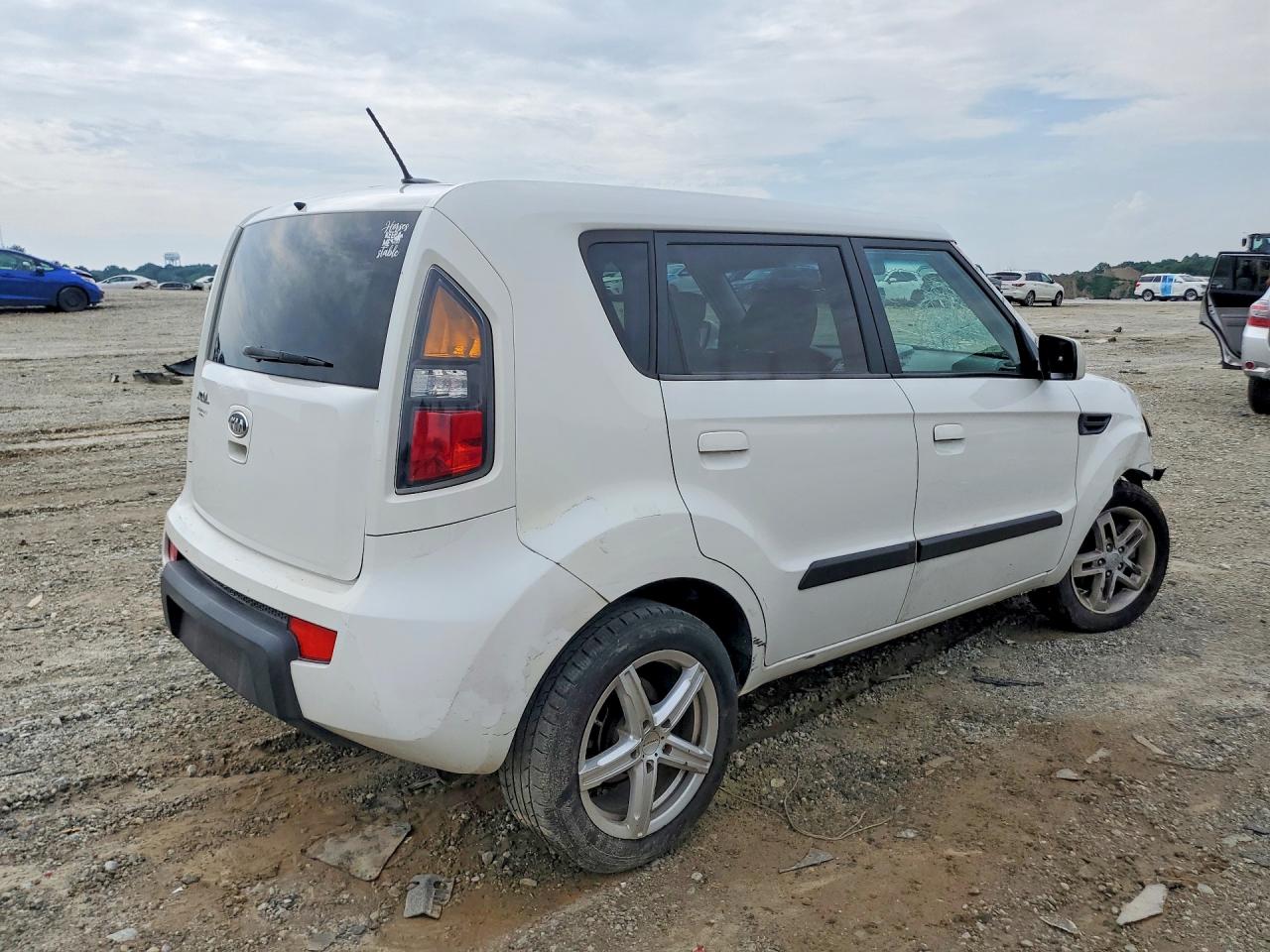 Kia Soul +